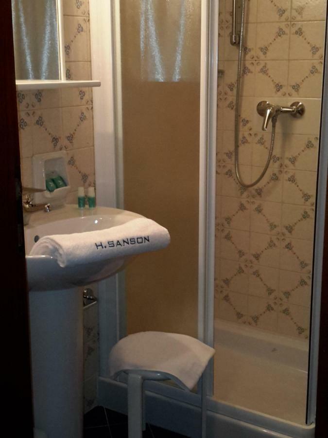 Hotel Sanson ヴィットリオ・ヴェネト エクステリア 写真